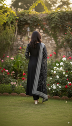 Noir Elegance Kurti Set
$