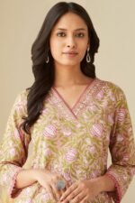 Gauhar Layla Pink Sanganeri Kurta - Image 2