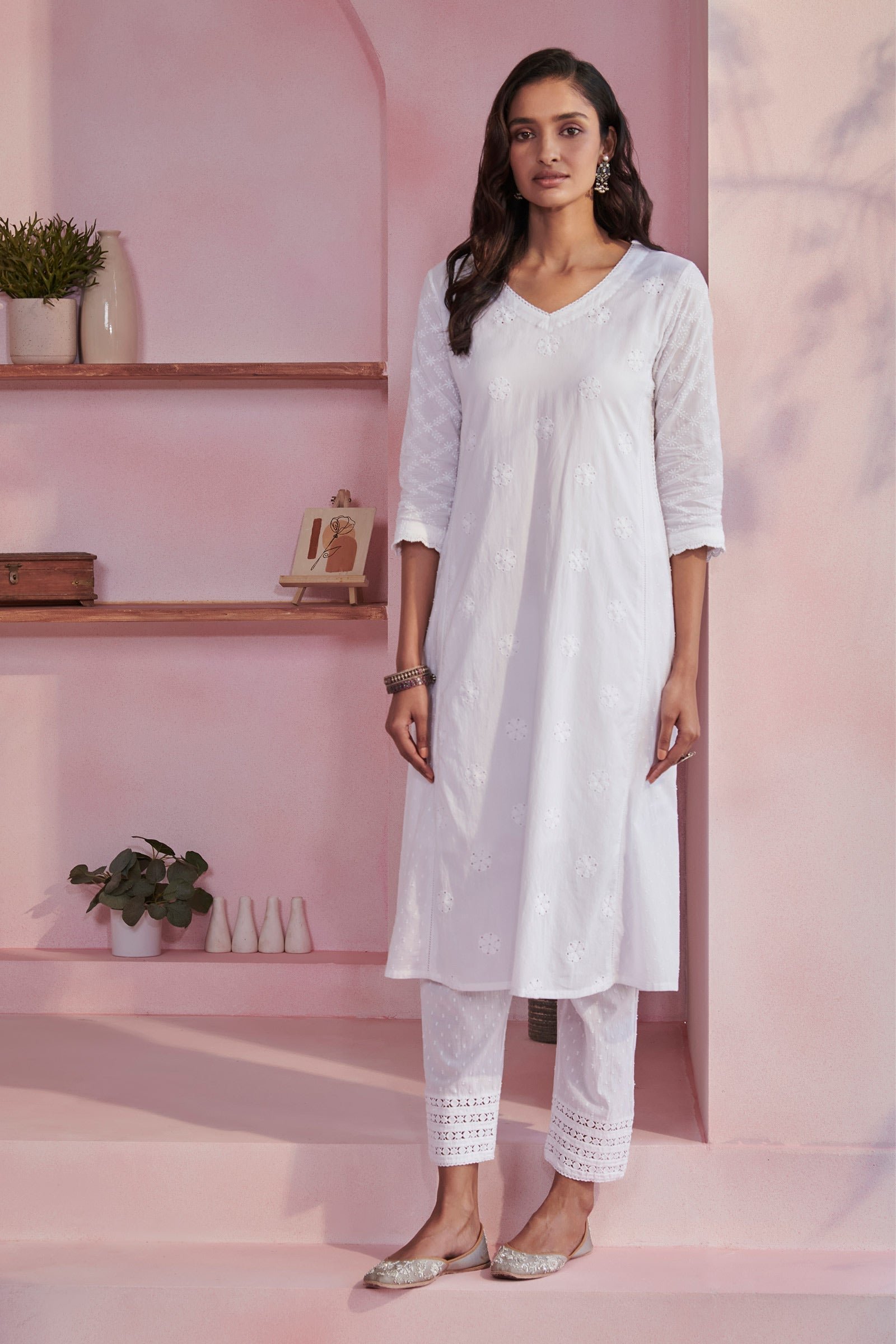 3_147_60.jpg Raahat Sameera White Schiffli Kurta - Image 1
