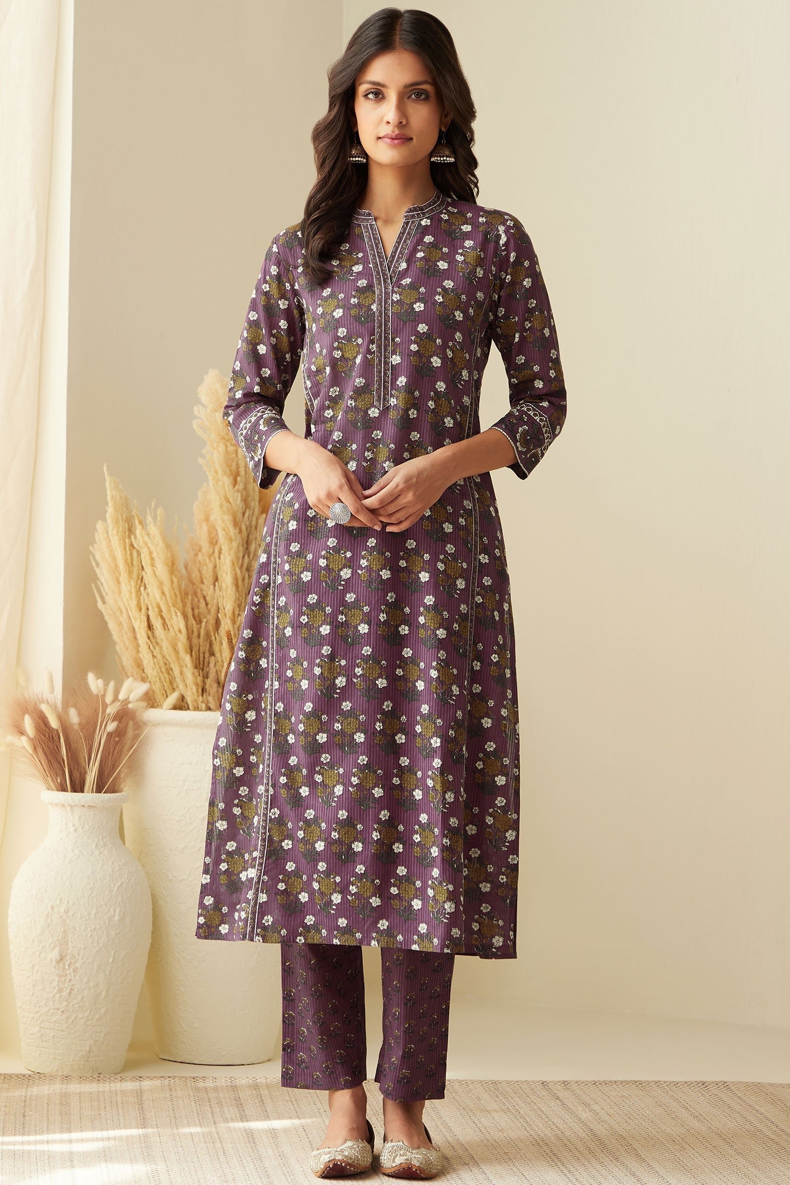 3_180_130.jpg Gauhar Zarin Sanganeri Kurta - Image 1