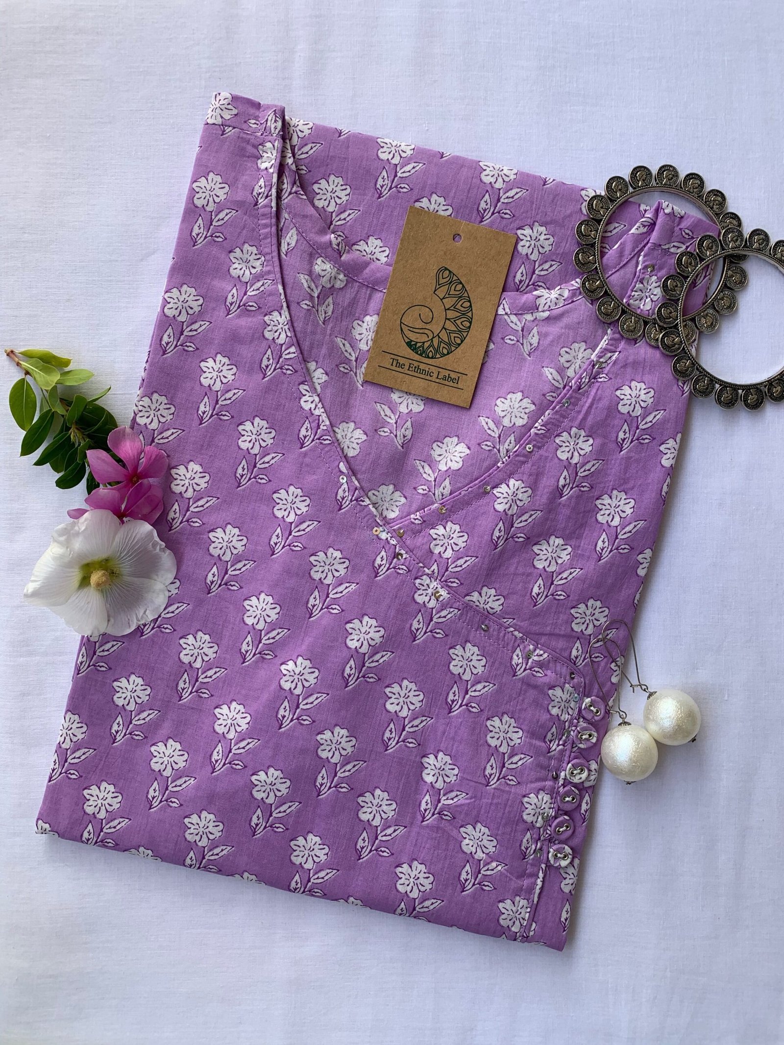 IMG_5094-scaled-1.jpg Hand Block Printed "Daisy" Lavender Cotton Kurta - Image 1