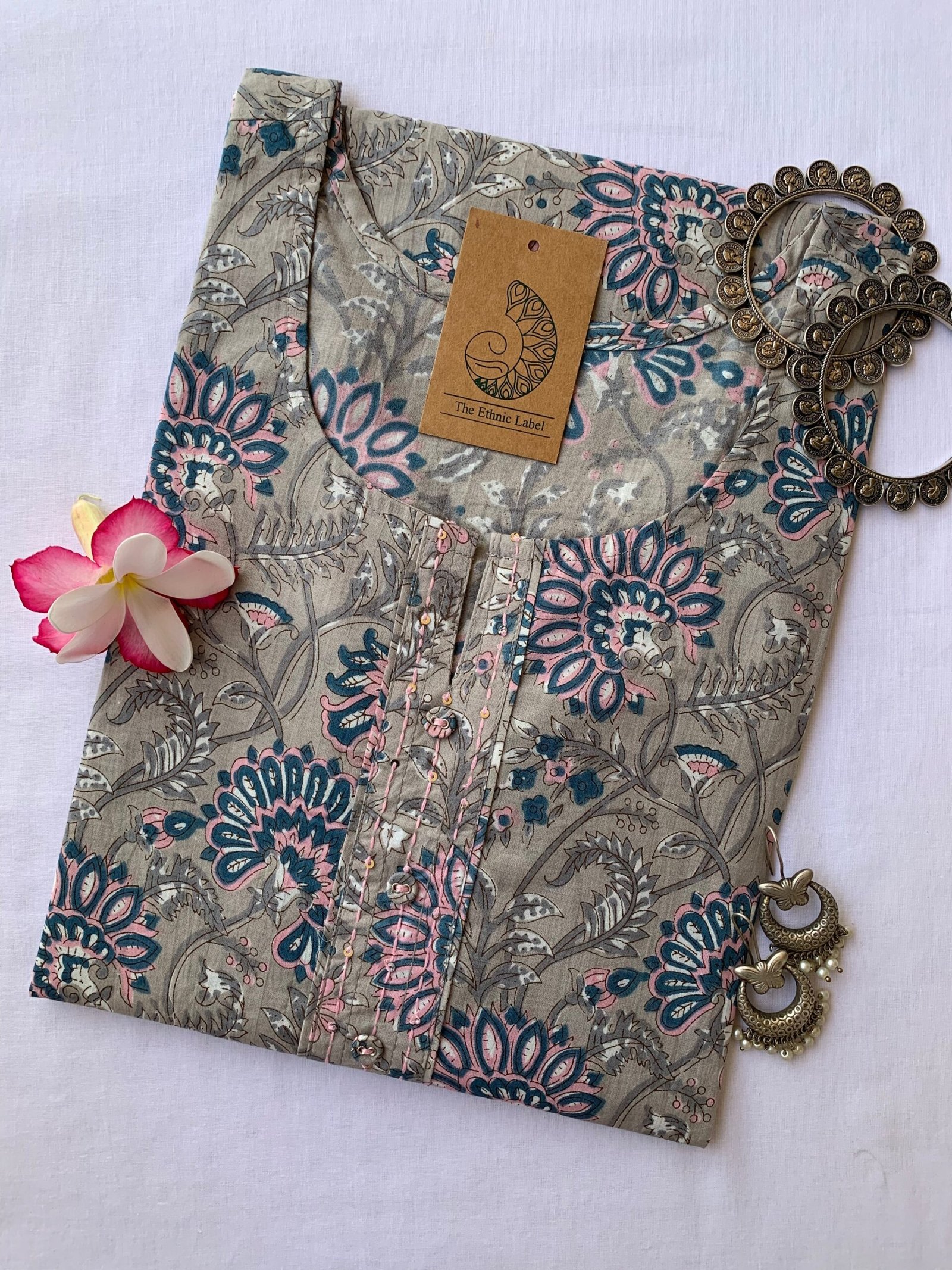 IMG_6935-scaled-1.jpg Grey Flaura Jaal Hand Block Printed Cotton Kurta - Image 1