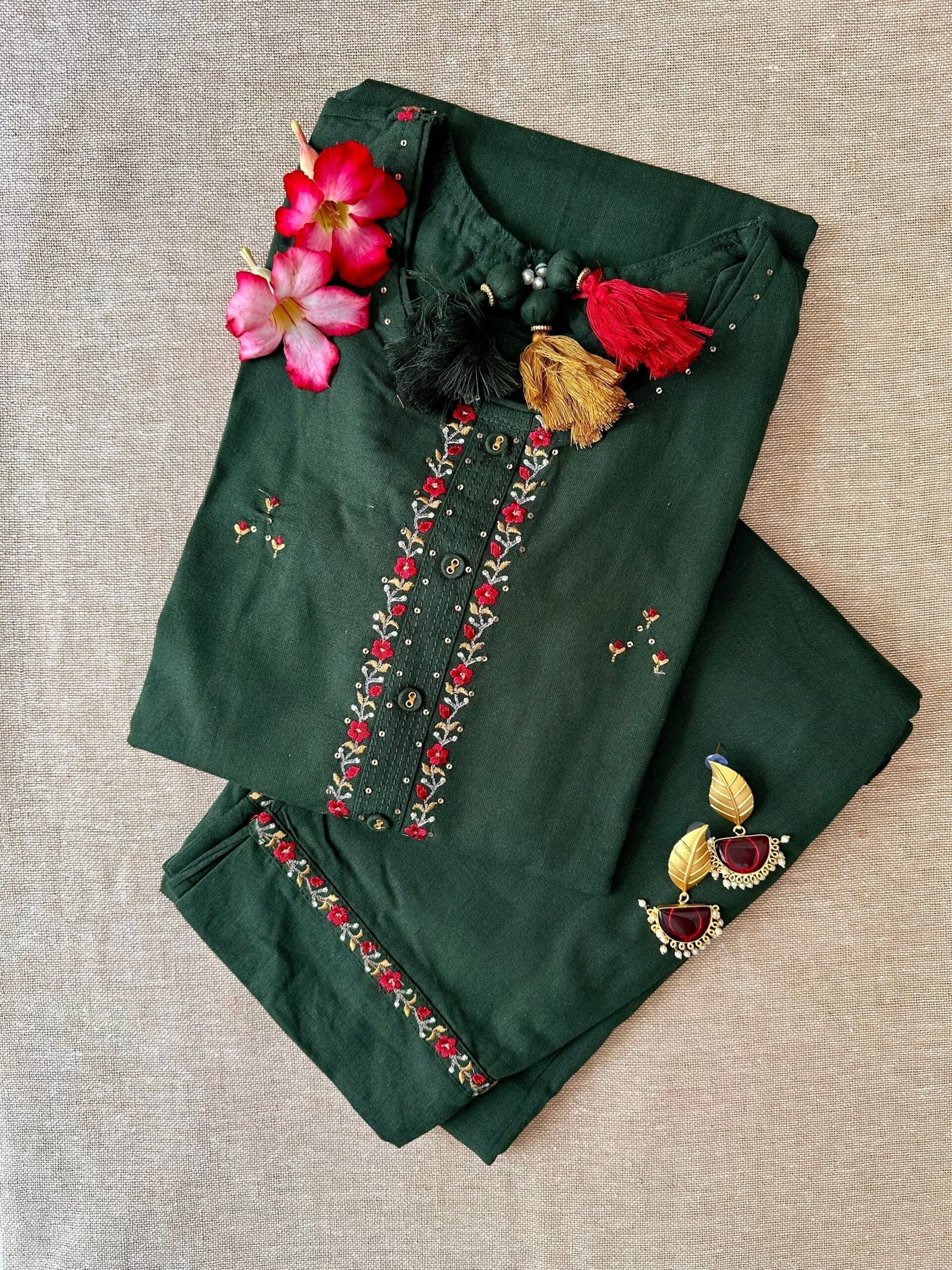 IMG_8616-scaled-1.jpg "Utsaah" Hand Embrpidered Cotton Kurta Set(2pc) - Image 1